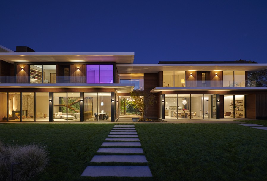 setting-the-mood-with-lighting-music-automation